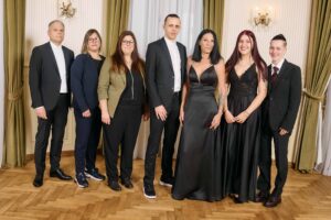 Maturaball BA Linz Auhof 2023 Foto der Studiofotografie